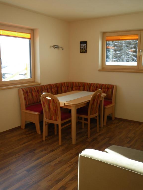 Austrian Alpine Apartments Ramsau am Dachstein Kamer foto